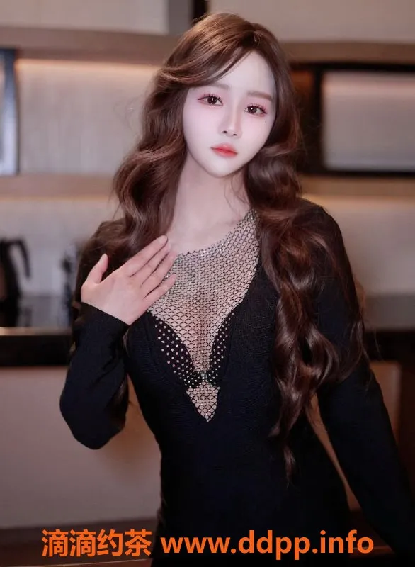 上海楼凤资源信息,普陀张秘书165cm身高C罩杯，干磨水磨服务