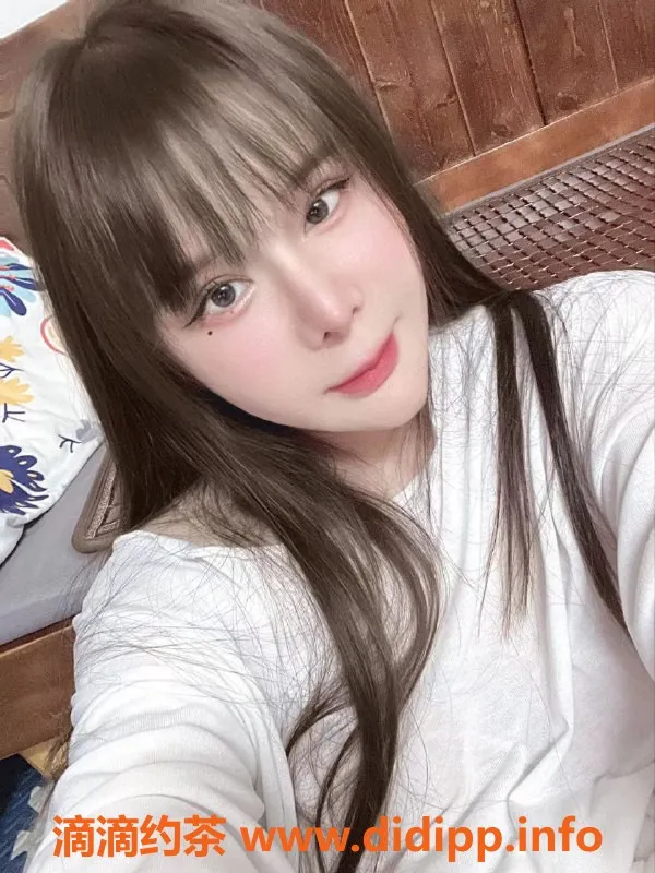 上海楼凤-普陀湿湿，160cm/46kg/25岁，500元限时特惠