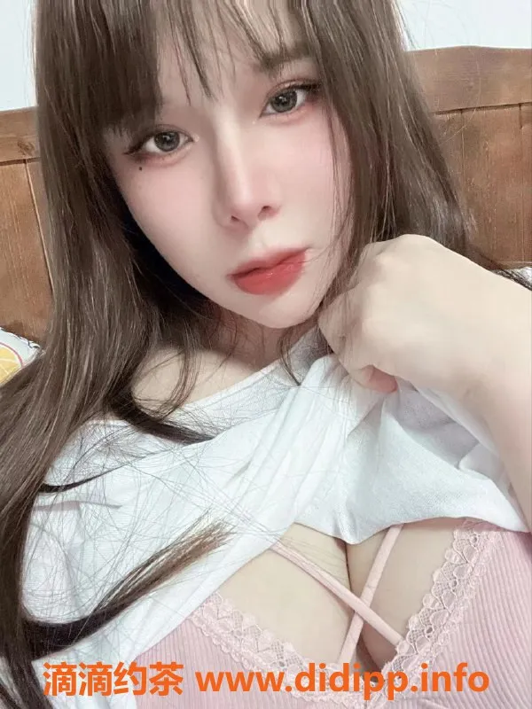 上海楼凤-普陀湿湿，160cm/46kg/25岁，500元限时特惠