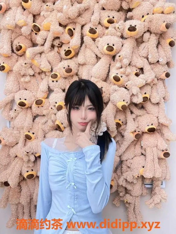 深圳楼凤资源信息,南山珊珊服务介绍：舌吻、制服、丝袜等