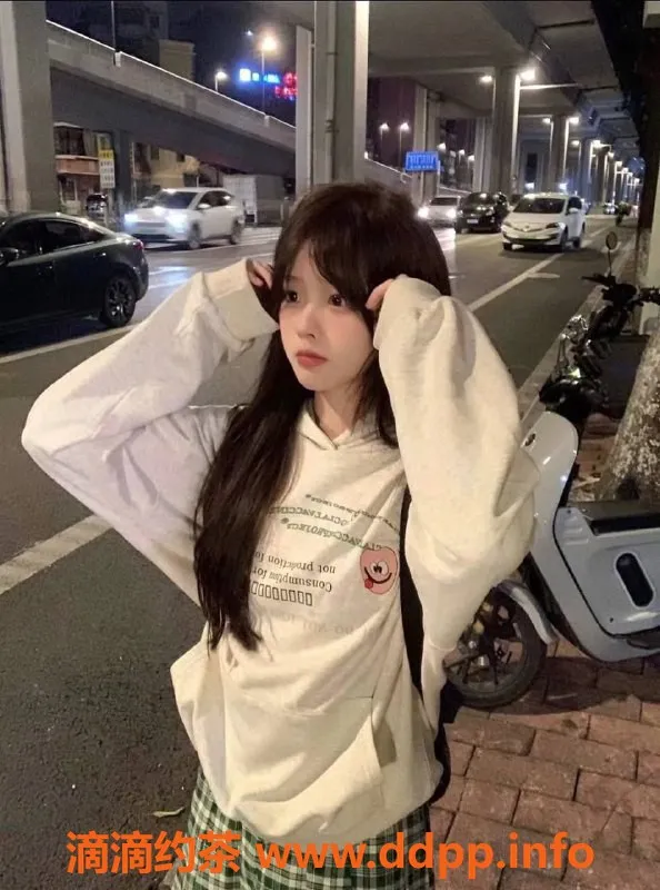 上海楼凤-闵行小可爱，165cm 42kg 胸C 价格1600起