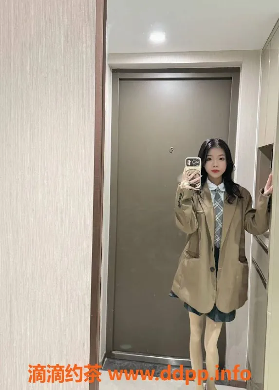 杭州楼凤-拱墅嫩妹珂珂，69互舔包夜，超值选择！