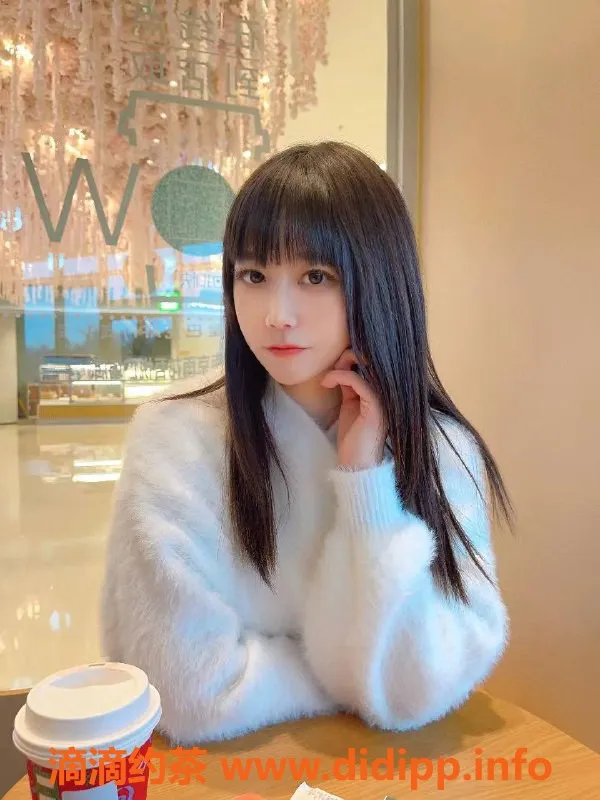 深圳楼凤资源信息,龙岗小月月，1000起价，舌吻口爆服务