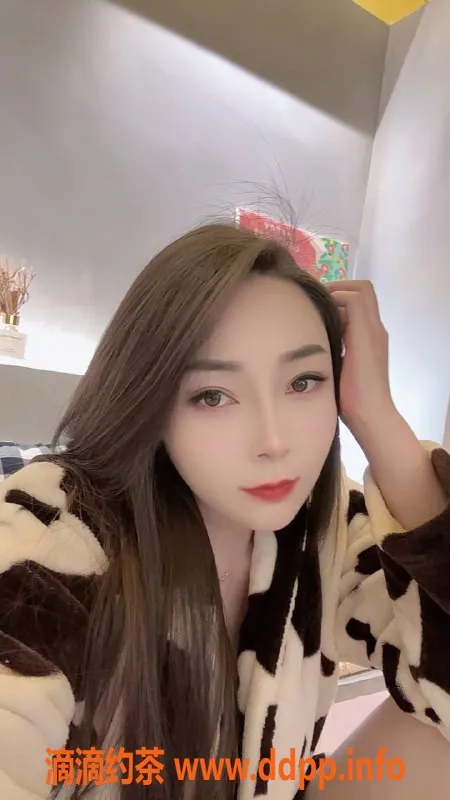 西安楼凤-高新区26岁亦菲，163身高C罩杯，专业服务体验！