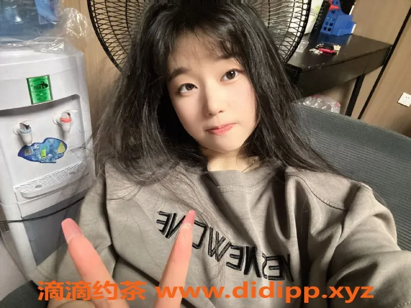 深圳楼凤-深圳宝安嫩妹果粒橙，688元起服务