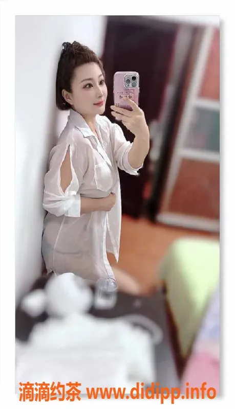 广州楼凤-广州海珠语蝶，27岁，160cm，51斤，38C，平价服务等你来享