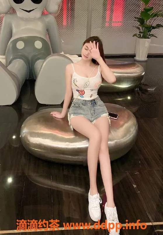 上海楼凤资源信息,长宁苏欣然福利价900P，先到先得！