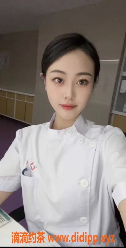 上海楼凤-嘉定小苹果，40kg嫩妹，鸳鸯浴900元起