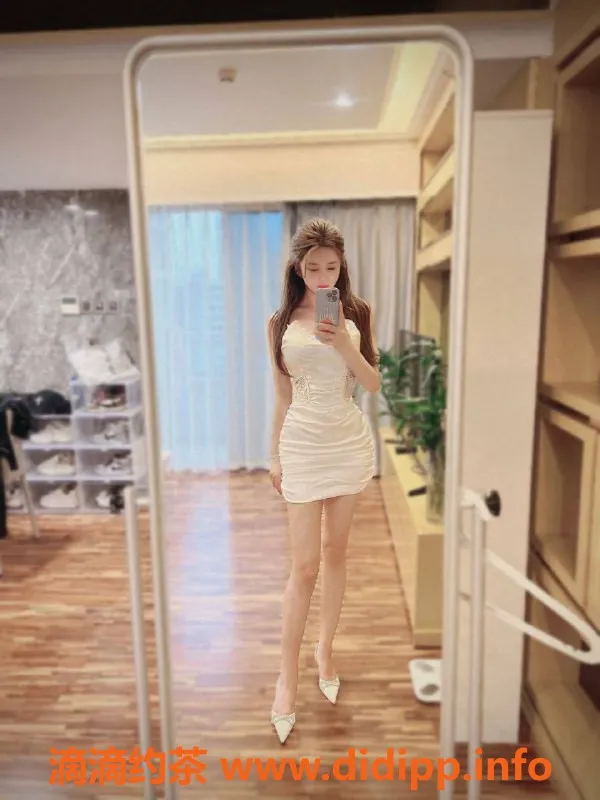 杭州外围-上城区小糯米，174天然美臀，约到就是赚到