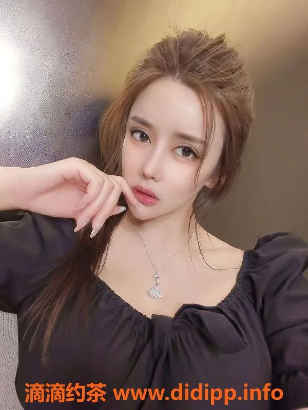 杭州外围资源信息,上城区小糯米，174天然美臀，约到就是赚到