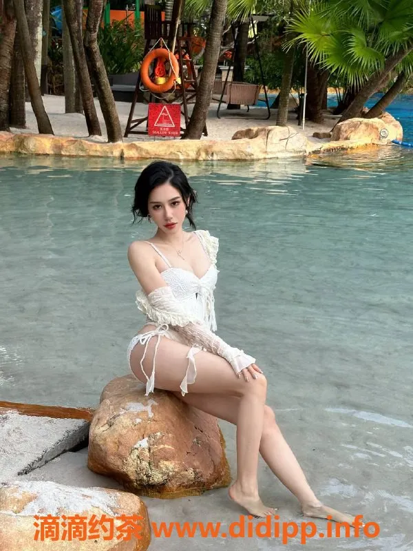 深圳楼凤-深圳福田25岁大胸老师，3000元起服务