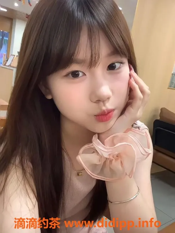 佛山上门服务-广州佛山06后嫩妹上门服务1300起