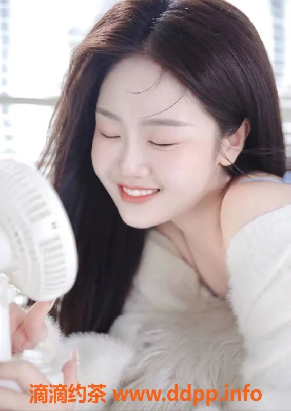 深圳楼凤-龙华小甜甜，800元激情服务等你来体验