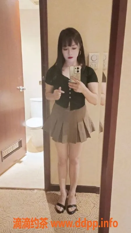 广州楼凤-番禺大奶水多姐姐小艺，156cm，400元体验