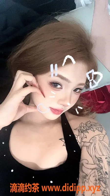 东莞楼凤-万江姗姗，18岁162cm，97斤清新妹子等你来约！