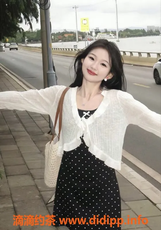 深圳楼凤-福田小雨，1188元体验，服务超赞！