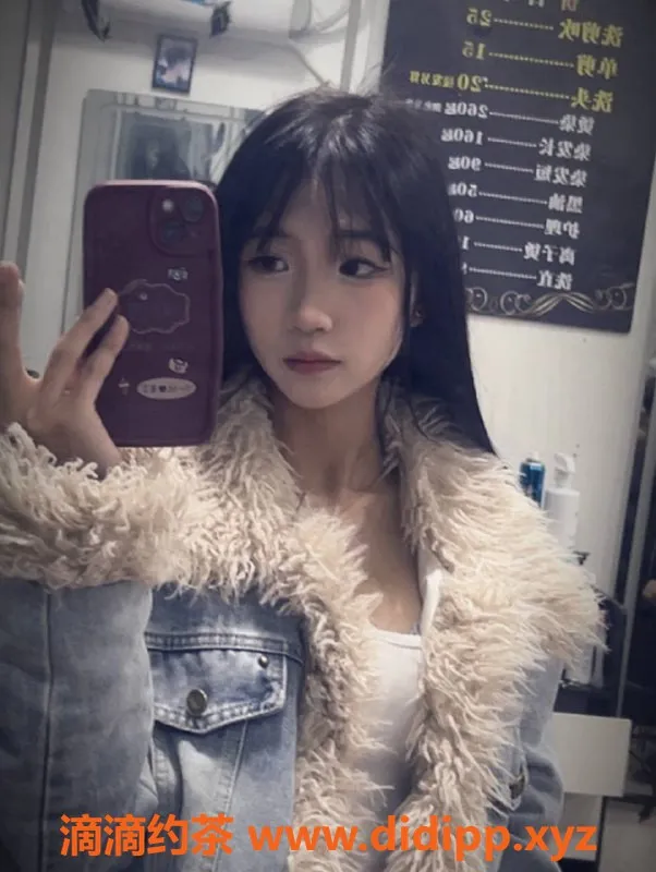 成都楼凤-成都思雨，19岁排骨精，颜值超高，600元起服务