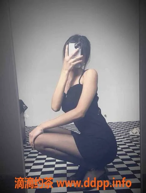 成都楼凤-成都思雨，19岁排骨精，颜值超高，600元起服务