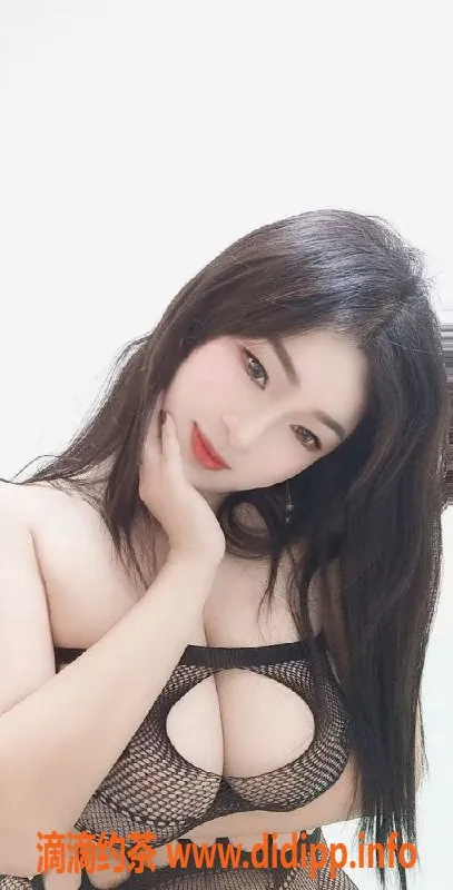 广州楼凤-天河大奶兼职萍儿 27岁 160cm 38C