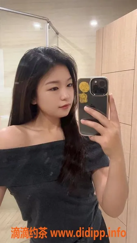 武汉楼凤-江汉区小婉：167高挑美女，500p超值体验