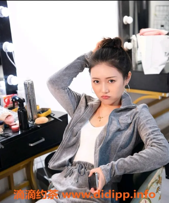 深圳楼凤-龙岗小兮已视频验证，1000元一小时服务