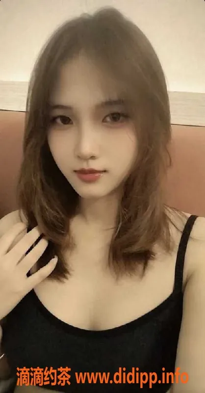 广州楼凤-越秀小美女雨儿，166cm，44kg，23岁，超值服务等你来体验