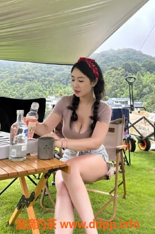 广州楼凤-广州海珠雅萍，161cm性感姐姐，价格实惠