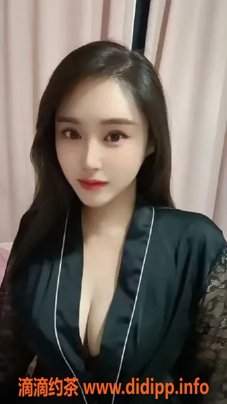 广州楼凤-广州白云永泰新人夏雨，27岁超高胸围36D