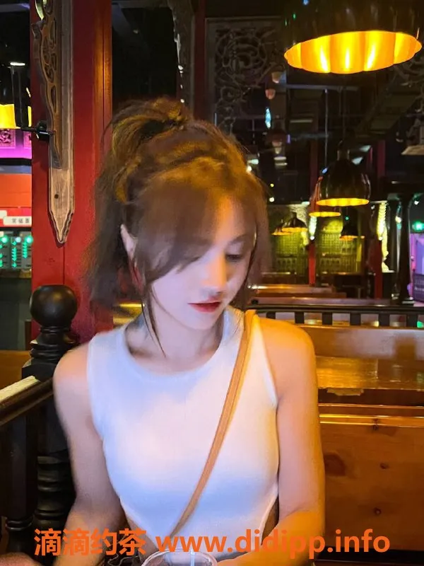 深圳楼凤-南山小蜜，165cm，45kg，1300元服务