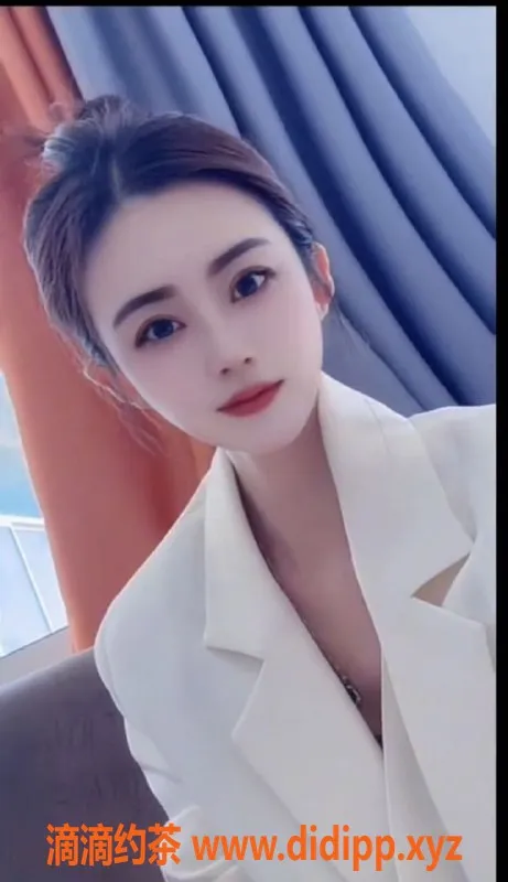 武汉楼凤-洪山区27岁御姐芯芯，168cm D胸服务超值