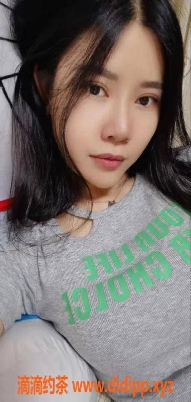 广州楼凤-番禺小狐狸，专属服务1000元，视频验证靠谱