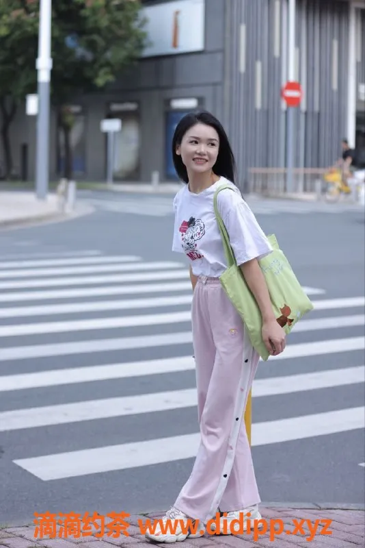 广州楼凤资源信息,天河少妇静心，69p 900元起，视频验证超靠谱！