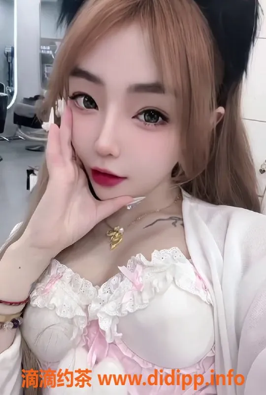 上海楼凤资源信息,普陀碧瑶：168CM嫩妹，1800元服务热情