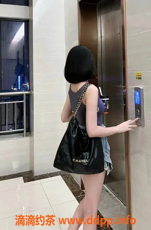 深圳楼凤-南山Miumiu，165cm，46kg，C罩杯，98年宝贝