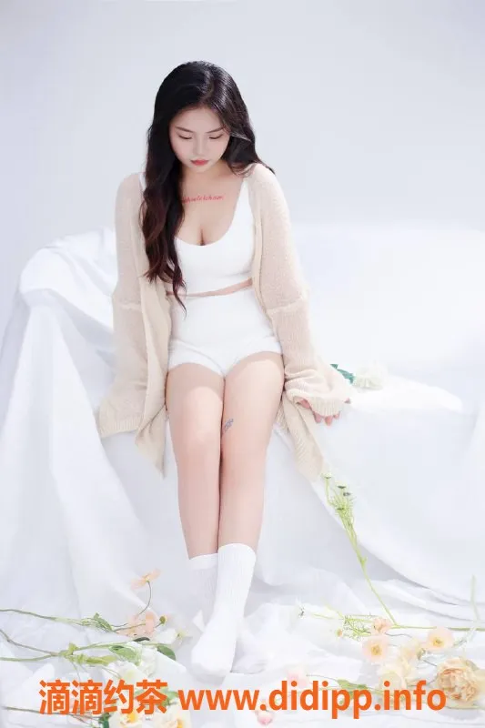 深圳楼凤-龙华曦曦：800元一小时服务，已验证