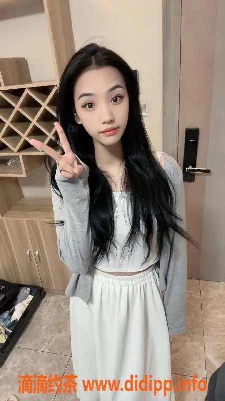 深圳楼凤-宝安颖儿已验证，900元体验