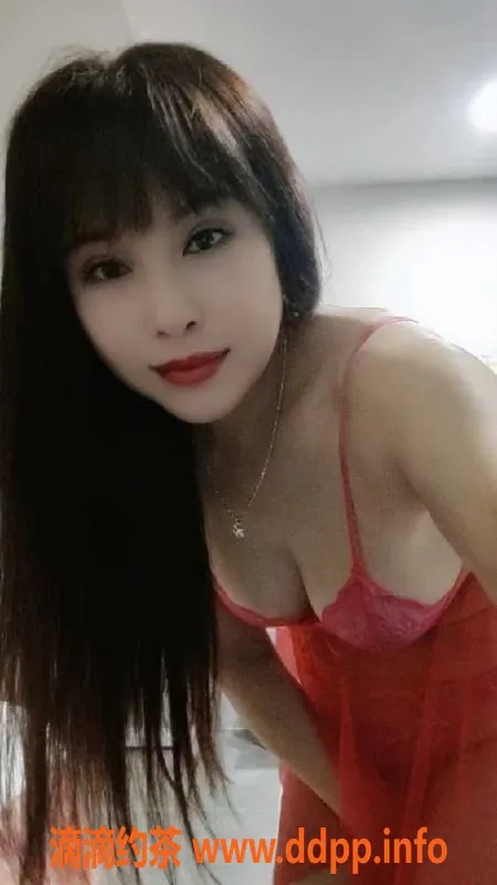 深圳楼凤资源信息,宝安灵灵：25岁163cm大奶妹 仅300元起