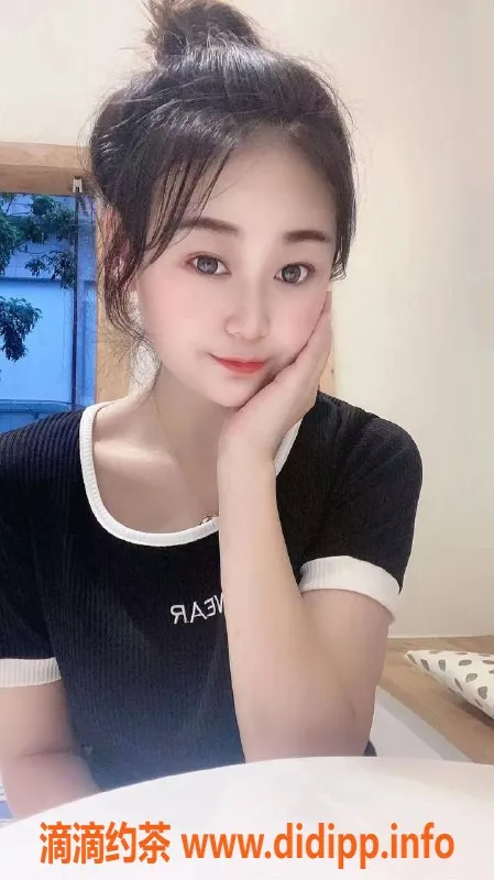 广州楼凤-天河嫩妹小幸运，800元服务，视频验证保证