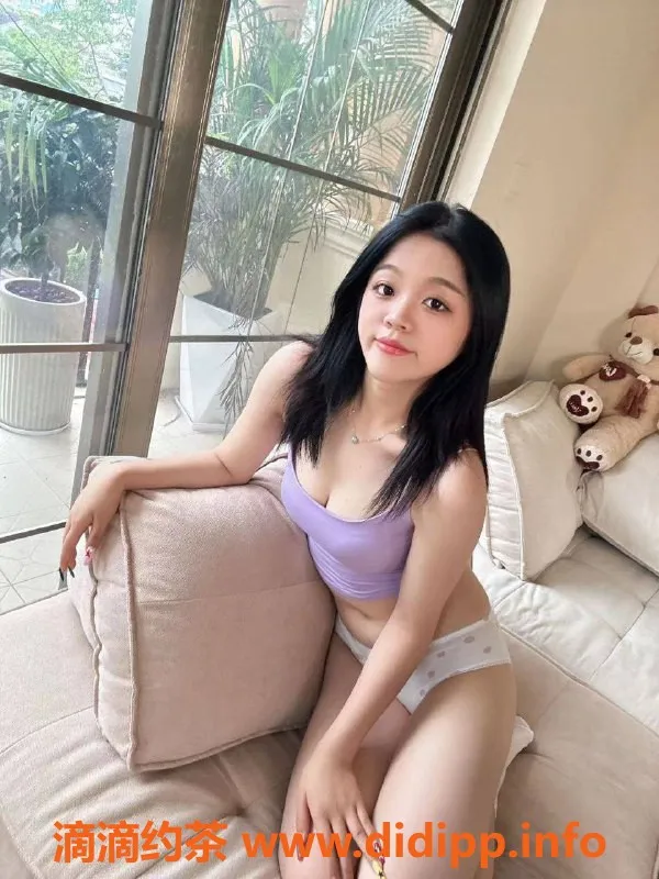 杭州楼凤-拱墅区婷婷 20岁 170cm 54kg 36B 1000元起