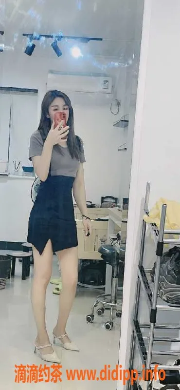 广州楼凤资源信息,广州天河小鱼儿，25岁，163cm，48kg，胸围36B