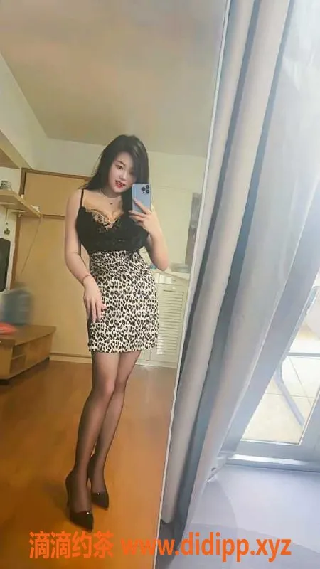 广州楼凤-海珠小灵儿 165cm 55kg 36C 24岁性感服务