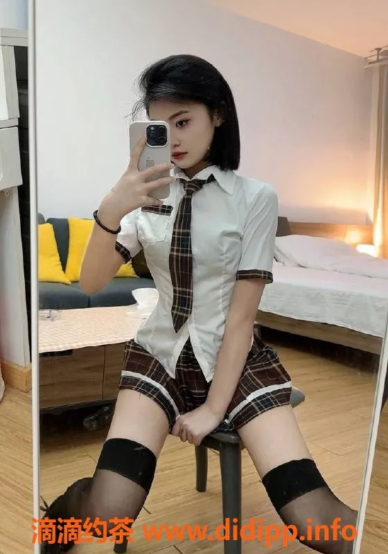 上海楼凤-徐汇朵朵，高颜值福利老师，限时优惠900P