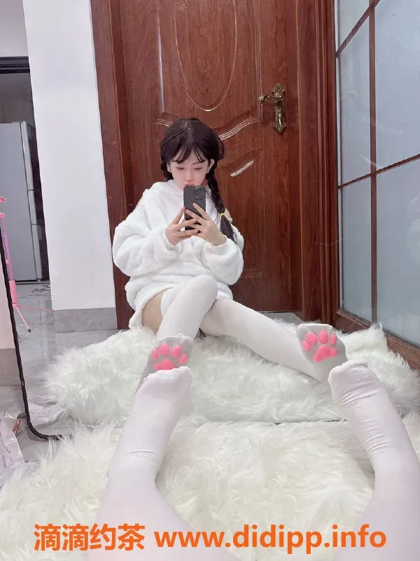 宁波外围-宁波白小纯小不点，165cm甜美陪伴，茶水费1200起