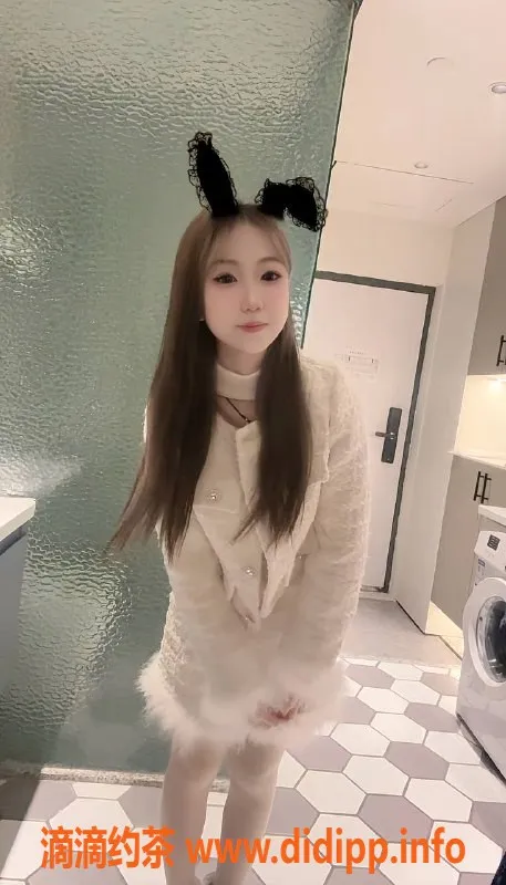 杭州楼凤-拱墅馨馨，嫩妹69互舔，服务优质