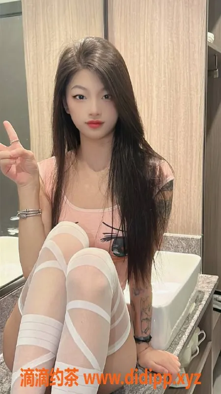 深圳楼凤-南山小布点，1000元起，丝袜制服服务