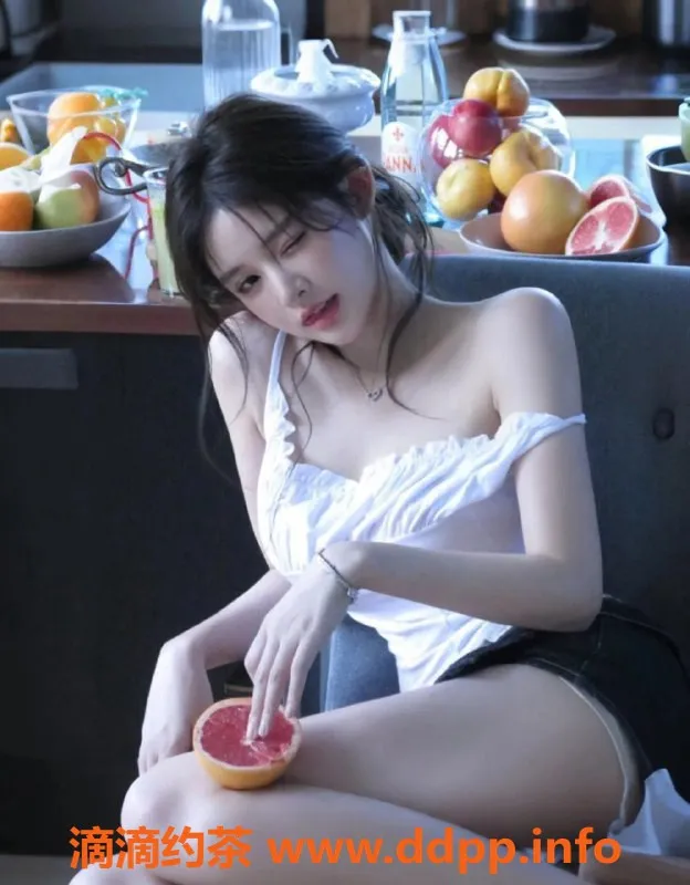 上海楼凤-草莓啵啵奶普陀 – 165cm大胸美女，优质服务