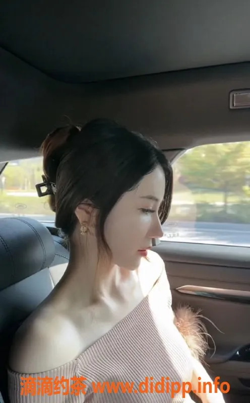 深圳楼凤-南山兰兰，甜美可人，满足你的各种需求