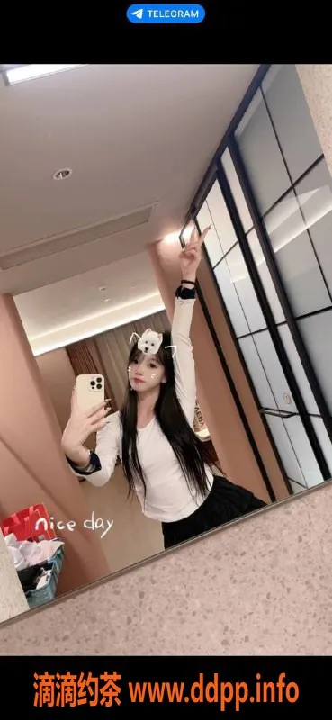 深圳楼凤-宝安嫩妹小诗，800元舌吻服务等你体验