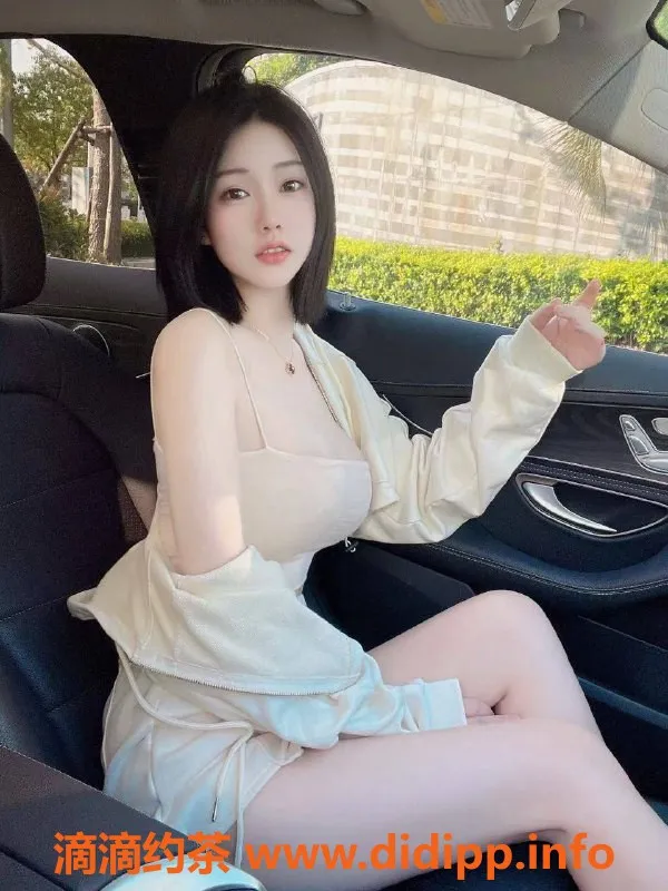 杭州楼凤-杭州蓝优优｜23岁34D巨乳，168cm身材，1200元