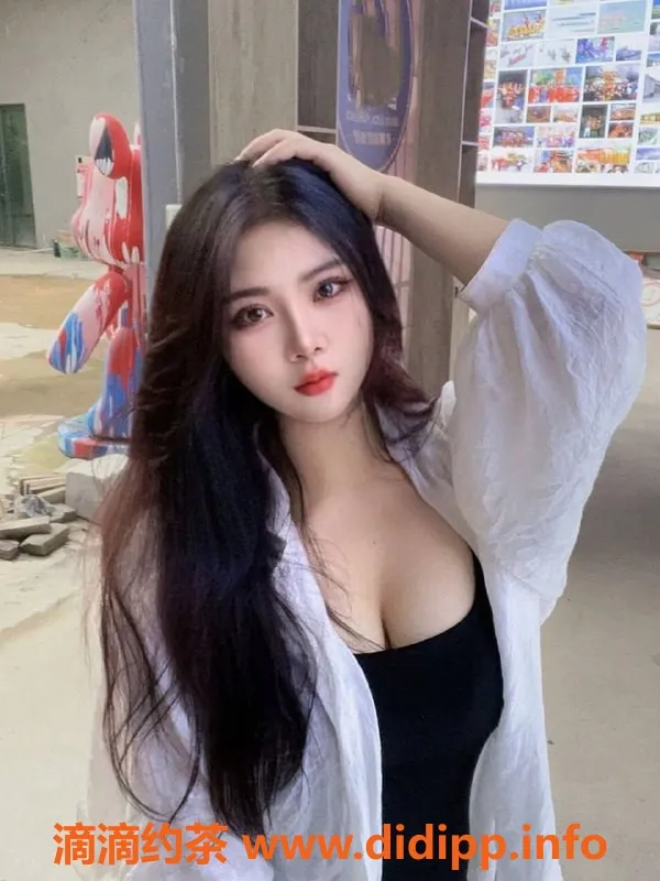 上海楼凤-普陀肉肉，162cm胸D小姐，700元起服务